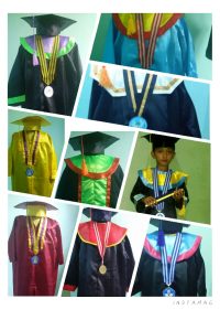 membeli toga wisuda murah
